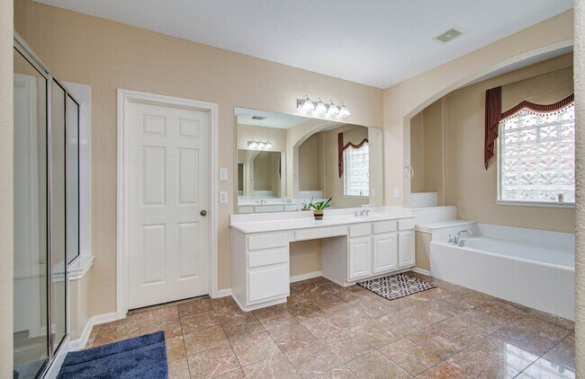 Building Photo - 11704 Shoal Landing St