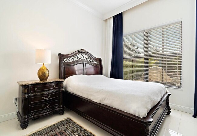Building Photo - 6484 Vireo Ct
