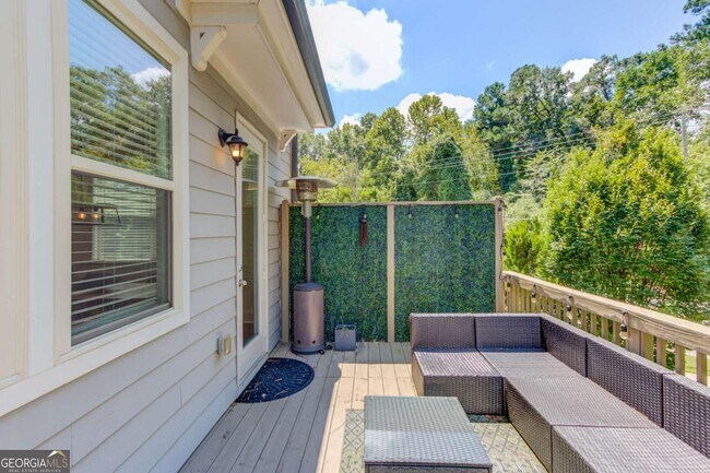 Building Photo - 1450 Edgebrook Ct NE