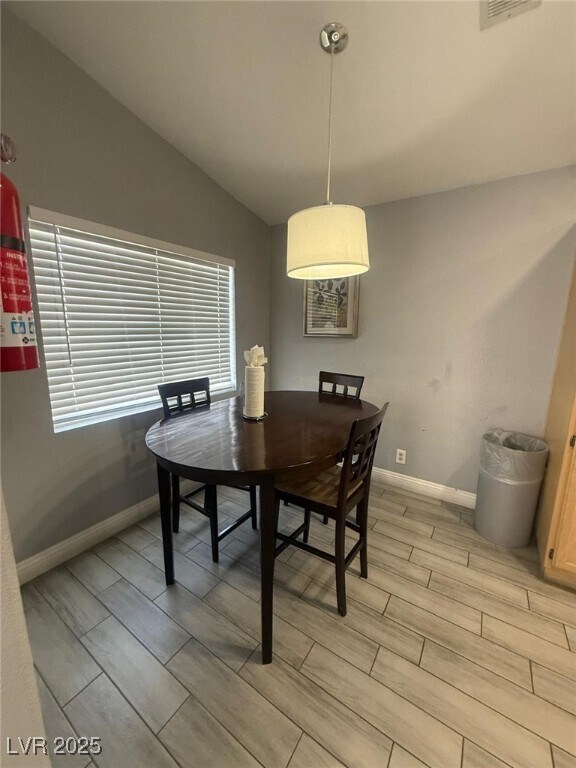 Building Photo - 745 Gullwing Ln