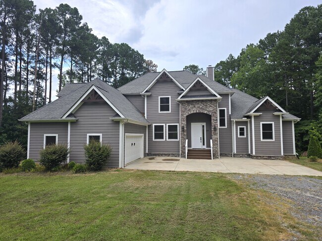 Building Photo - 369 Ketchie Creek Rd