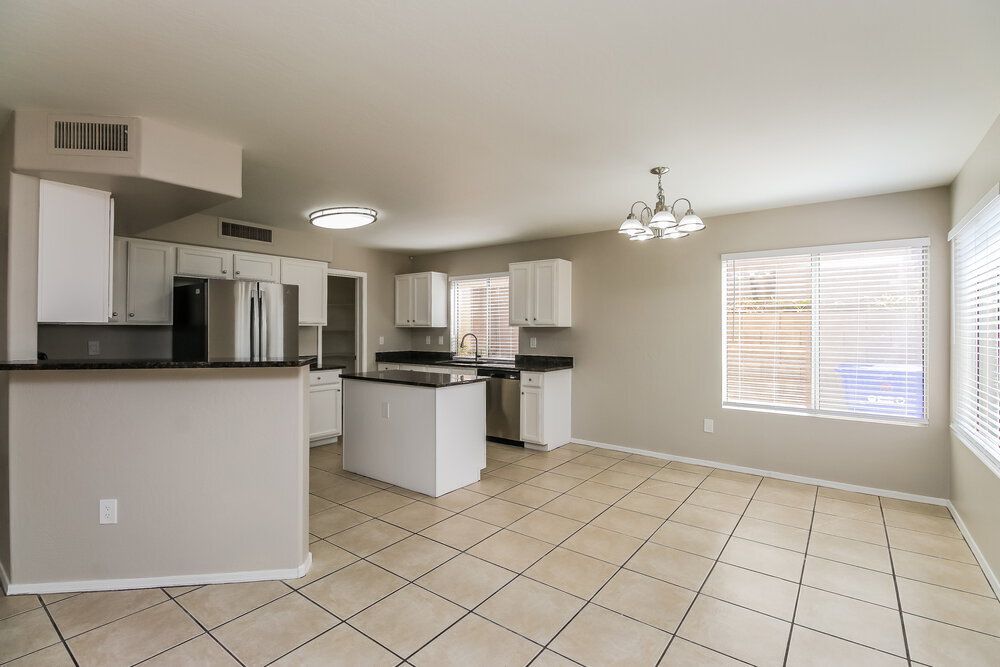 Building Photo - 773 E Kesler Ln