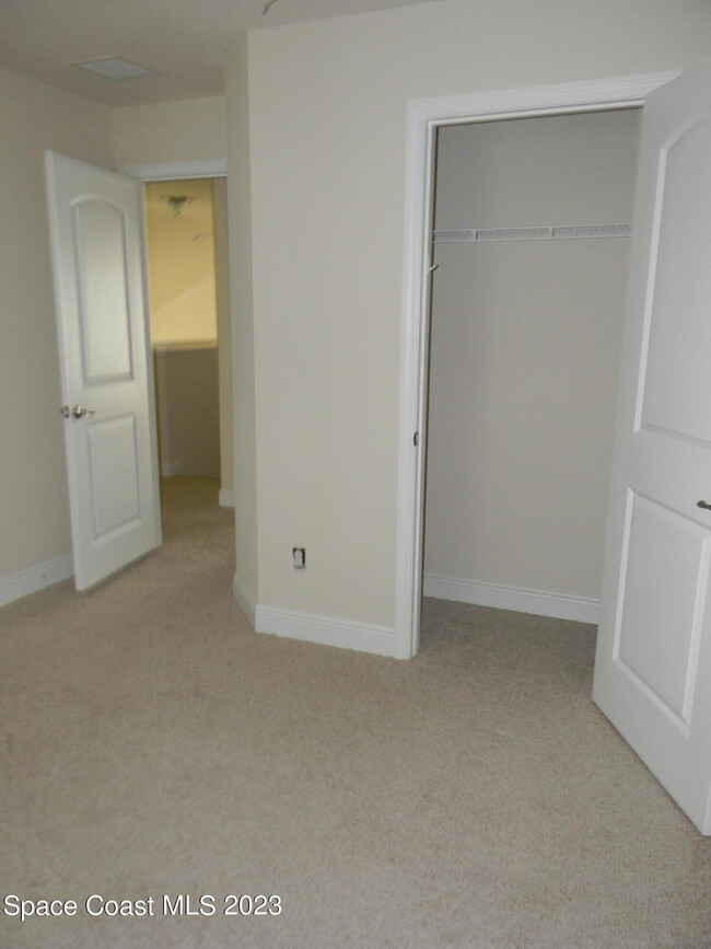 Building Photo - 1576 Alaqua Way