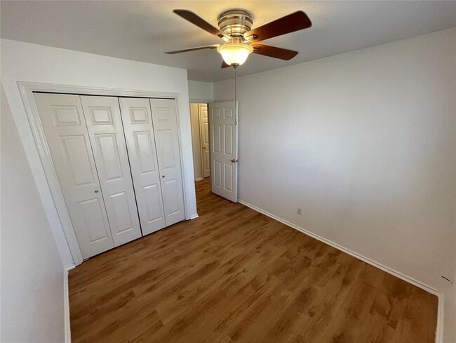 Building Photo - 8010 Willet Trail