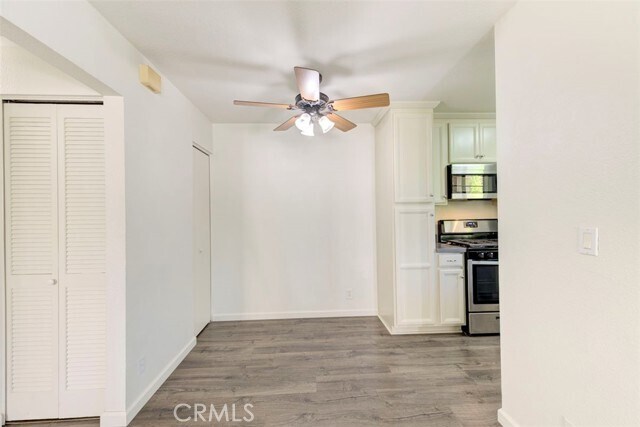 Building Photo - 9 Gaviota