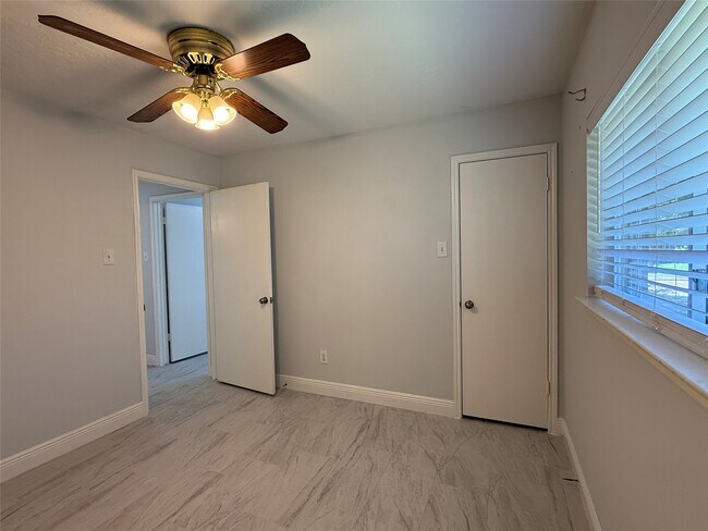 Building Photo - 14419 Golden Cypress Ln