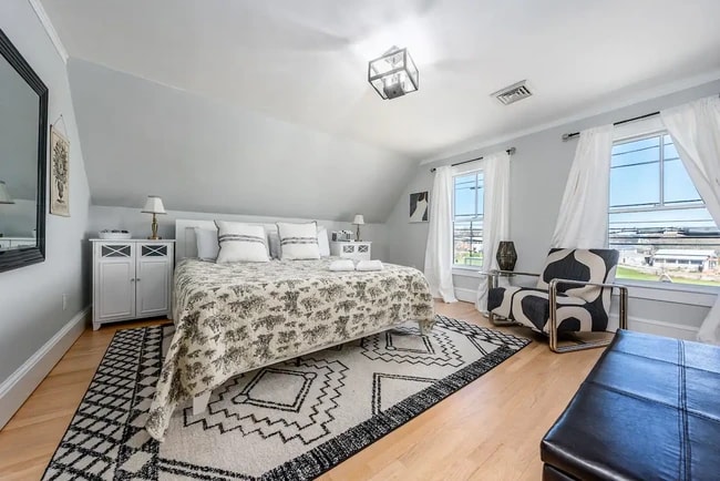 Building Photo - 101 Ocean St