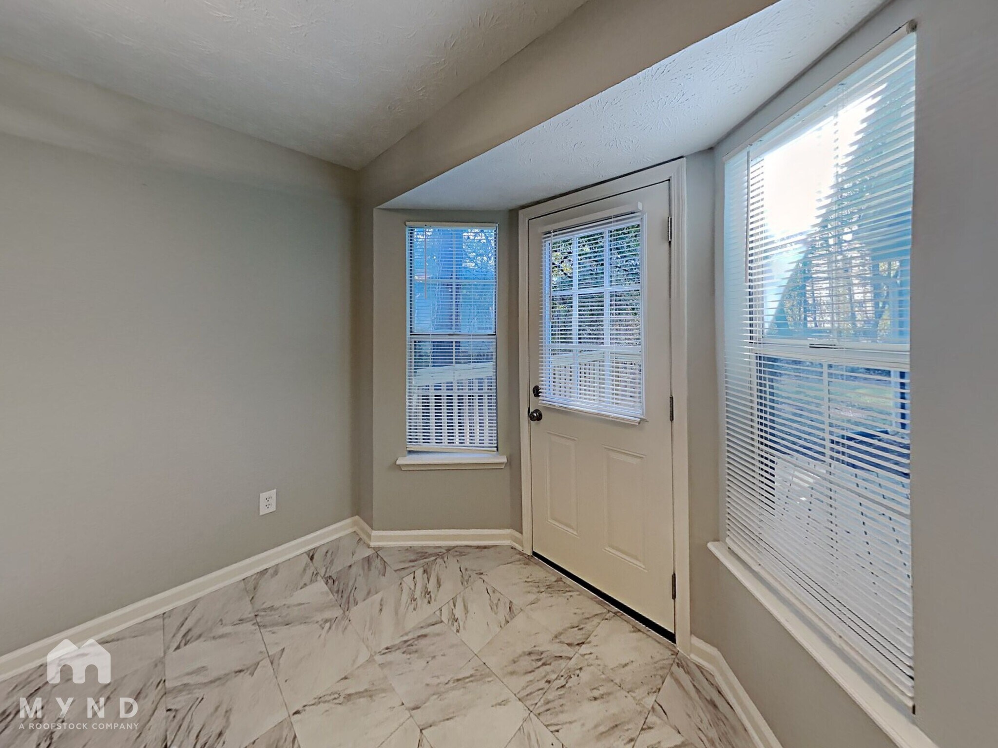 Building Photo - 4825 Hairston Pl