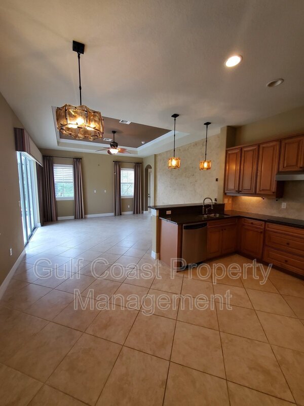 Building Photo - 8911 River Preserve Dr