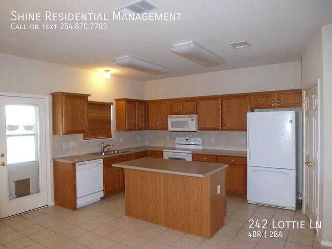Building Photo - 242 Lottie Ln