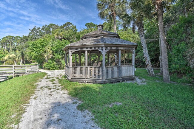 Building Photo - 400 Canopy Walk Ln