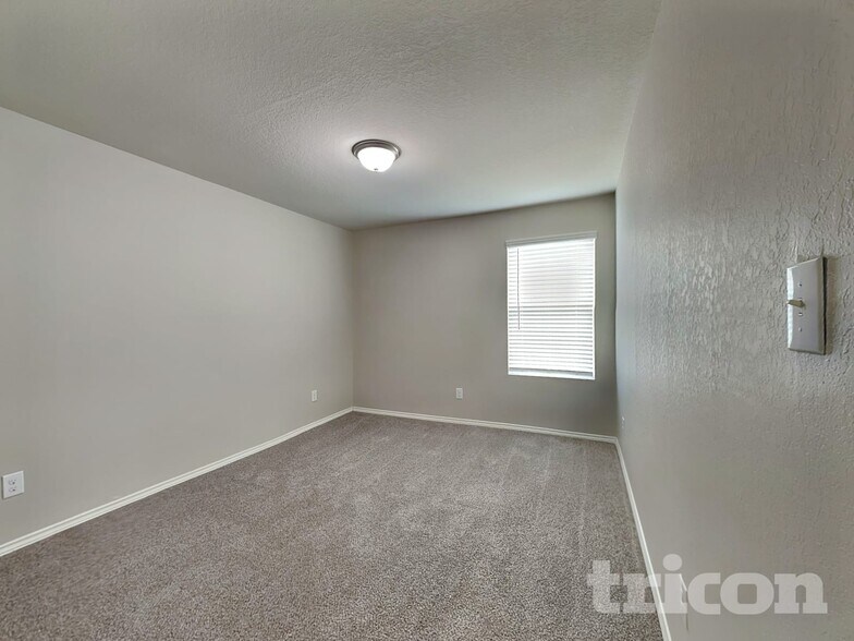 Building Photo - 8525 Amistad Cove