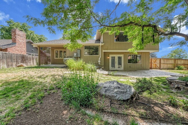 Building Photo - $3,600.00 - 4 Bedroom, 3.5 Bathroom, Singl...