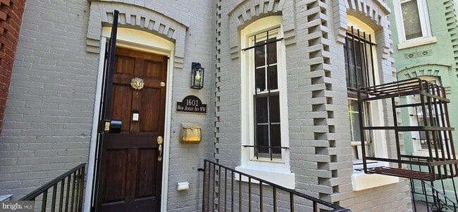Building Photo - 1602 New Jersey Ave NW