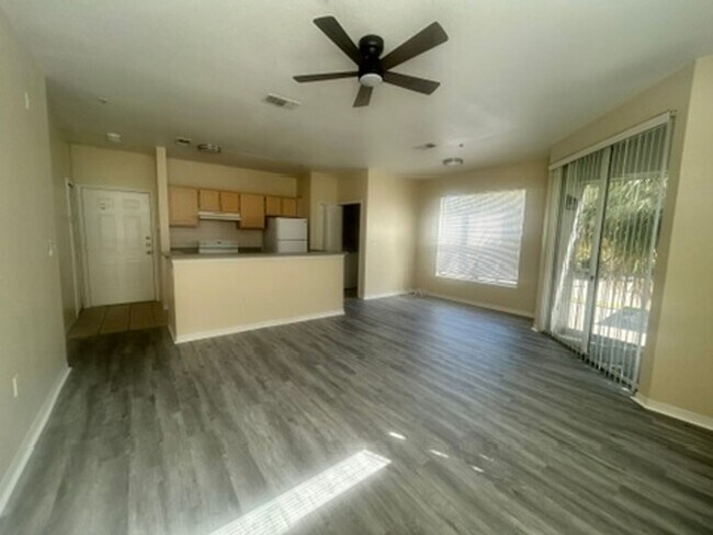 Building Photo - RIVERVIEW: Allegro Palms - Gated Community...