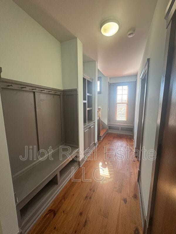 Building Photo - 1806 DeKalb Ave NE