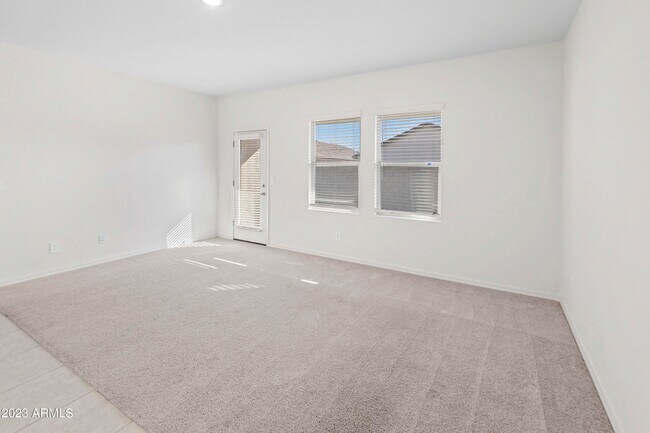 Building Photo - 5733 W Coplen Farms Rd