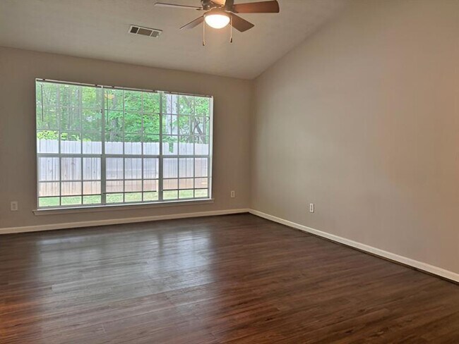 Building Photo - 5110 N Bridges Dr