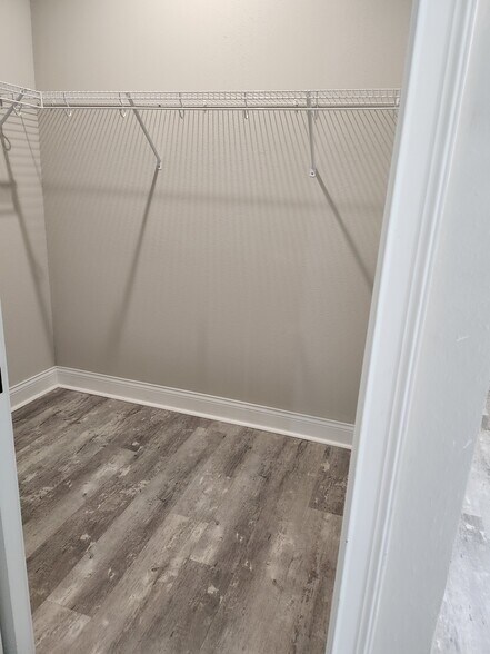 Building Photo - 4114 N Nebraska Ave