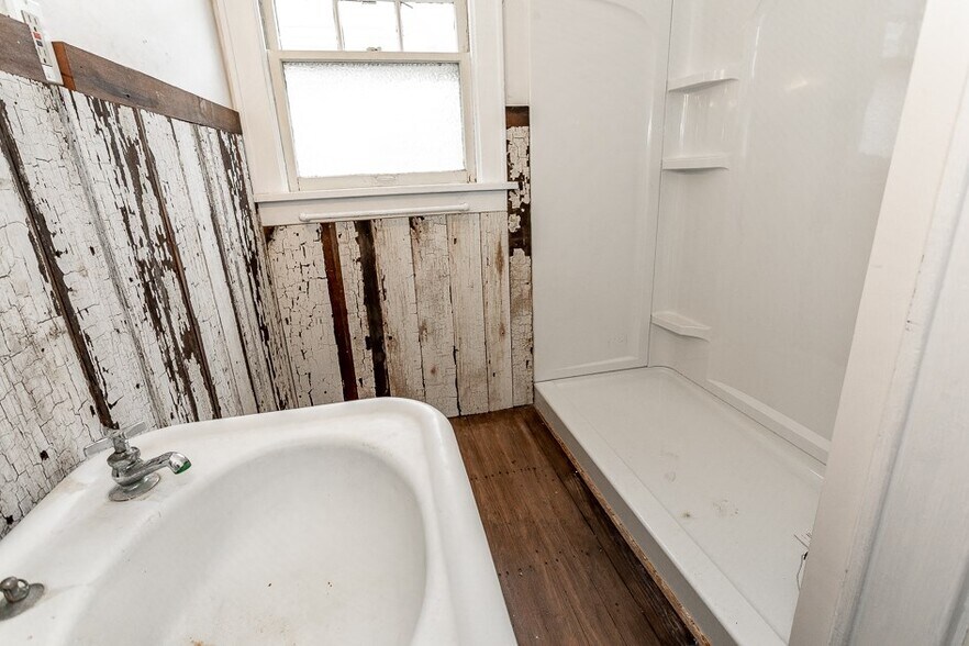 Fully Updated Bathroom - 335 W Cortland Ave