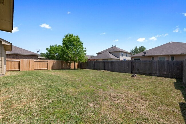Building Photo - 1049 Regency Ln