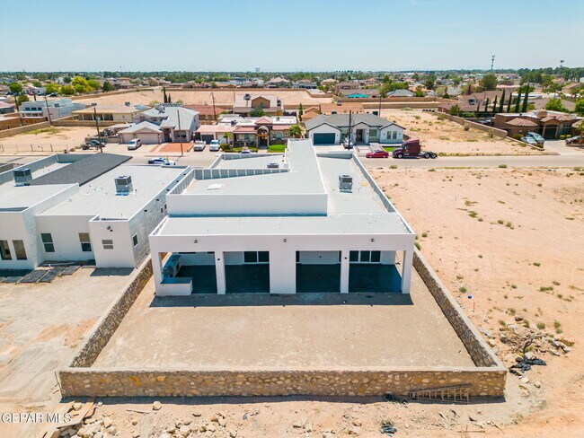 Building Photo - 11337 Ardelle Ave
