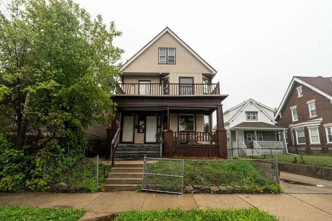 Building Photo - Classic Charm with Modern Updates - Upper ...