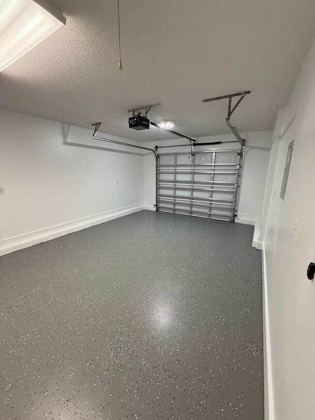 Building Photo - 99 Opp Blvd NE