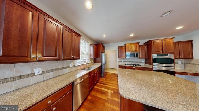 Building Photo - 3041 Moore Ln