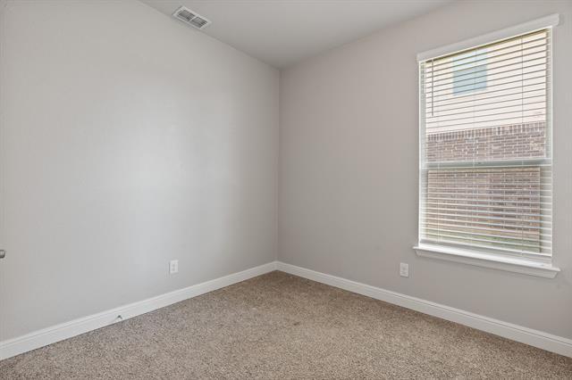 Building Photo - 1402 Fremont Trl