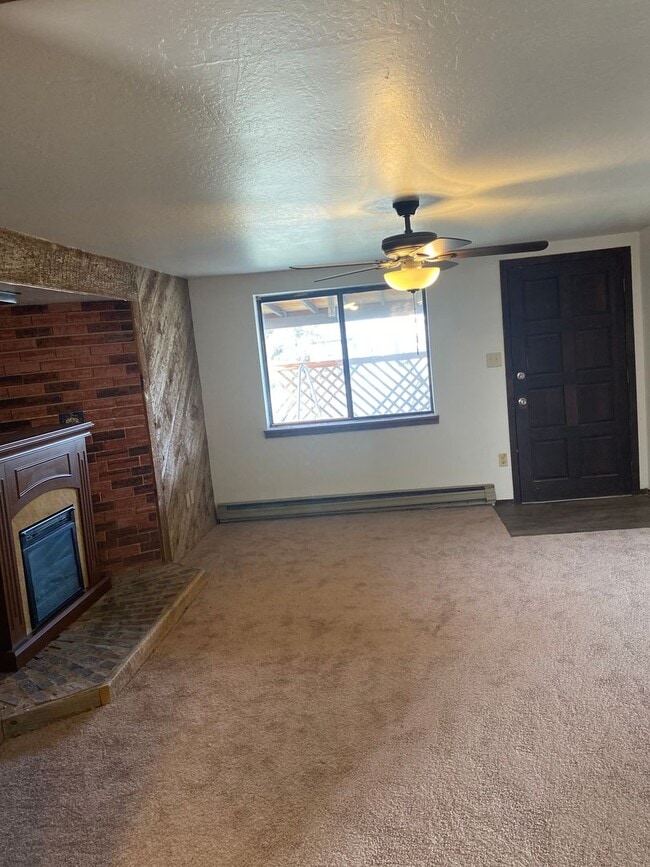 Building Photo - Large corner lot north of town