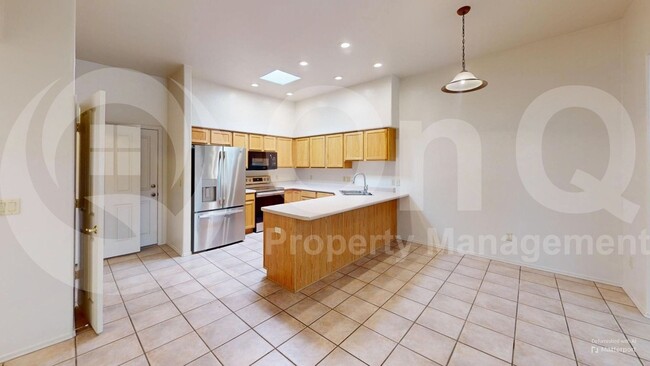 Building Photo - 8142 N Peppersauce Dr