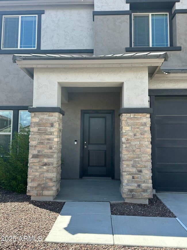 Building Photo - 25271 W Chanute Pass