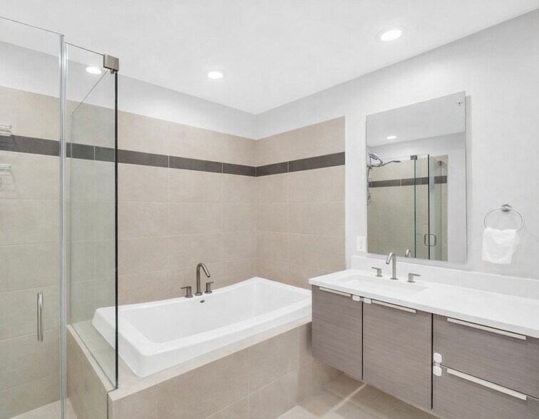 Large Soaking Tub - 175 1st St S