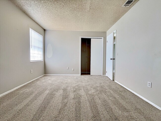 Building Photo - 4 Bedroom Upgraded Home for rent in Bermud...