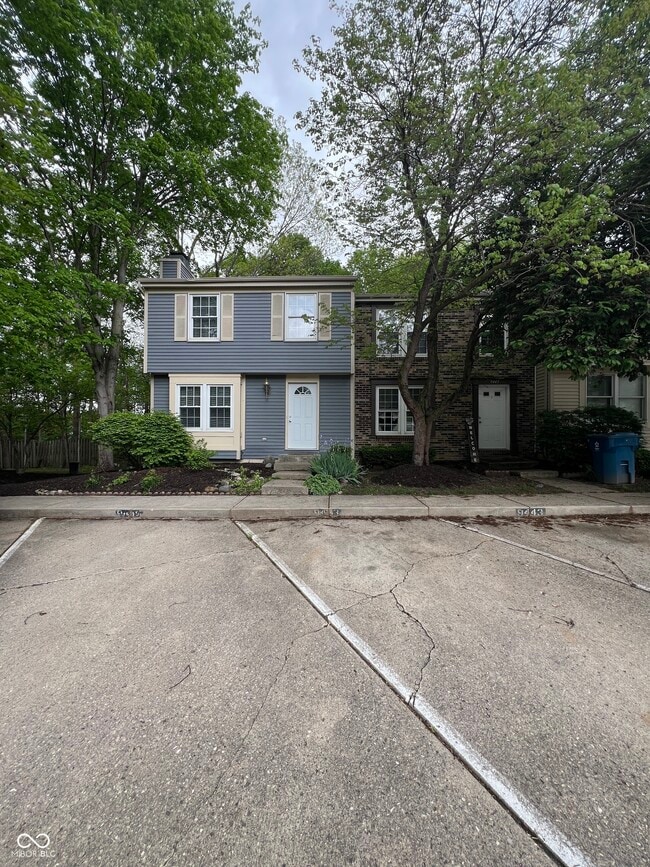 Primary Photo - 9445 Timber View Dr