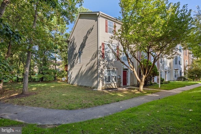 Building Photo - 7022 Dasher Farm Ct