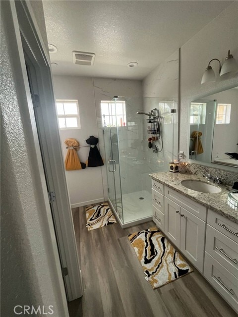 Building Photo - 6196 Fowler Ave