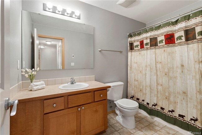 Building Photo - 2085 Bobs Hollow Ln