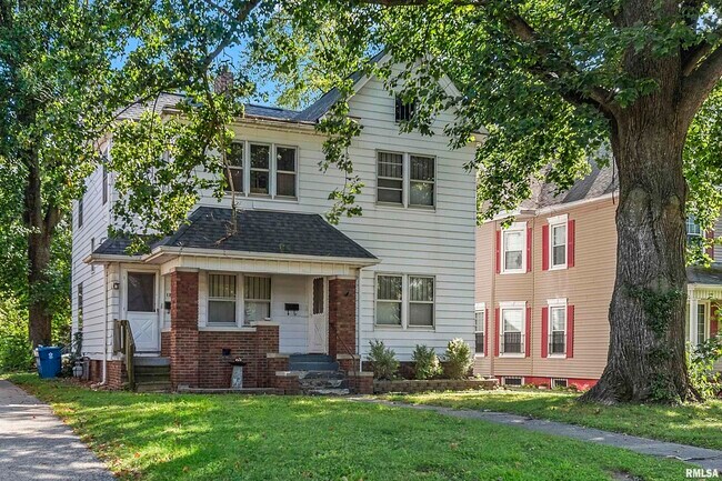 Primary Photo - 1214 W Monroe St