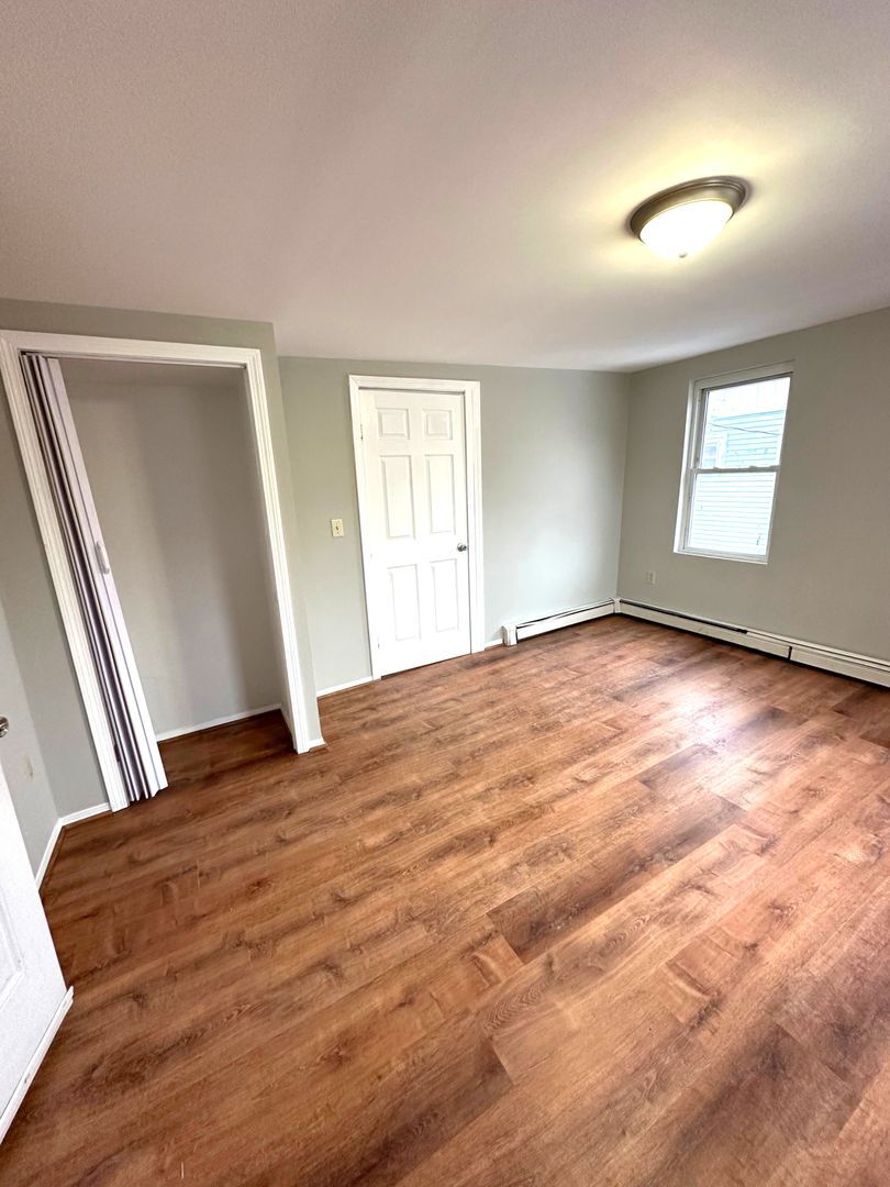 Building Photo - 37-41 Mason Avenue