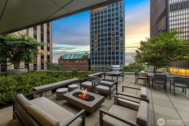Building Photo - 5th and Madison Condominiums ~ Downtown Seattle