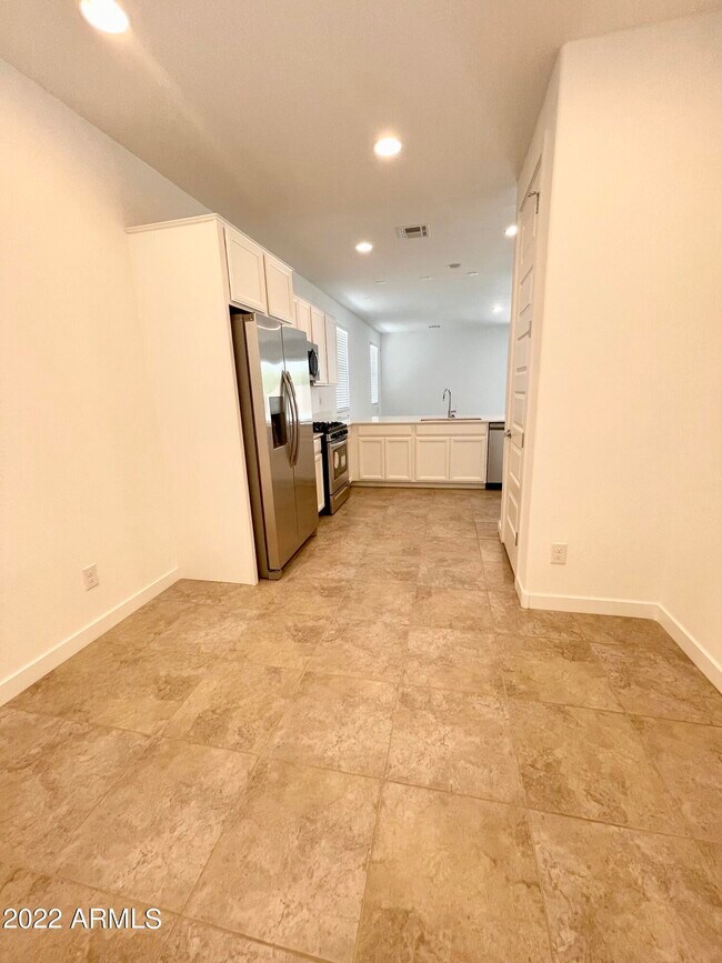 Building Photo - 3831 S 63rd Dr