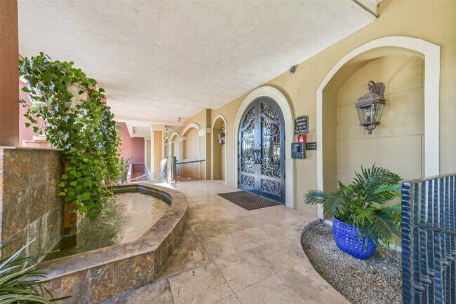 Building Photo - 1711 Old Spanish Trl