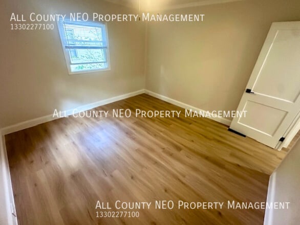 Building Photo - 700 Lafayette Dr