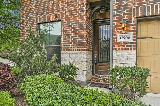 Building Photo - 17906 Arapaho Hill Ln