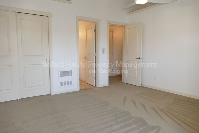 Building Photo - 5612 28th Ave NW