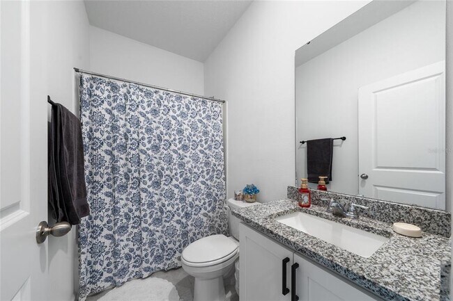 Building Photo - 1485 Effra Wy