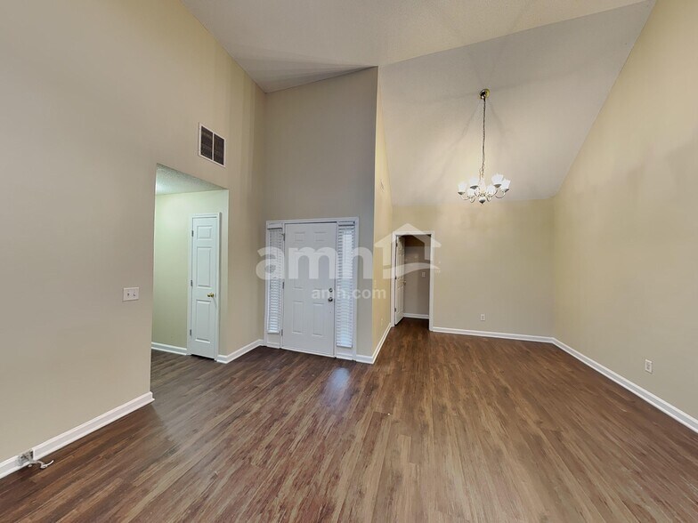 Building Photo - 4604 Young Deer Dr