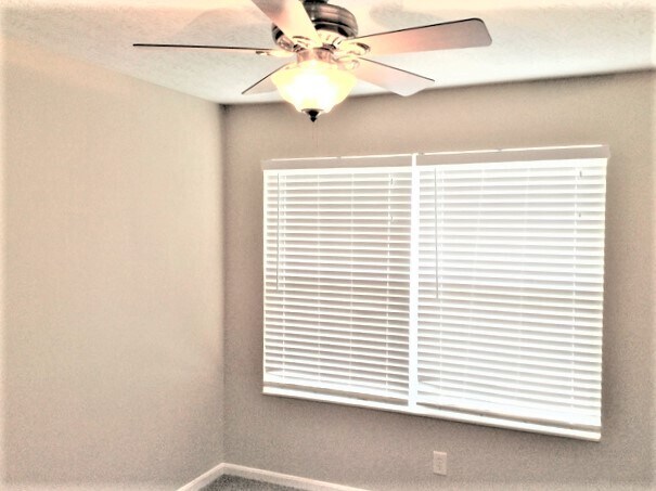 Building Photo - 3177 Bridle Run Dr
